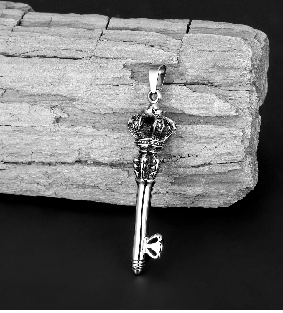 Europe Fashion stainless steel pendant necklace Trendy Men's Crown Key Pendants For unisex sweater chain Personality Party Gift